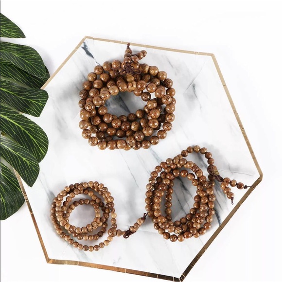 Wood mala necklace / bracelet & beautiful silk bag - Picture 9 of 10